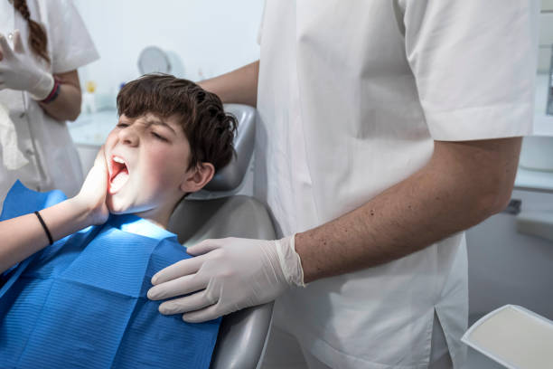 Best Emergency Tooth Extraction in Forest Oaks, NC